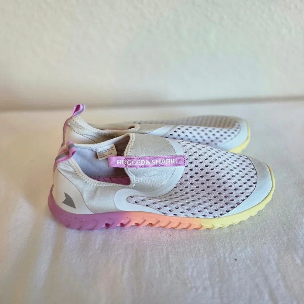 Rugged Shark Aqua-Flo Water Shoes Girls Size 6 Grey Pink Rainbow Ombre Slip On
